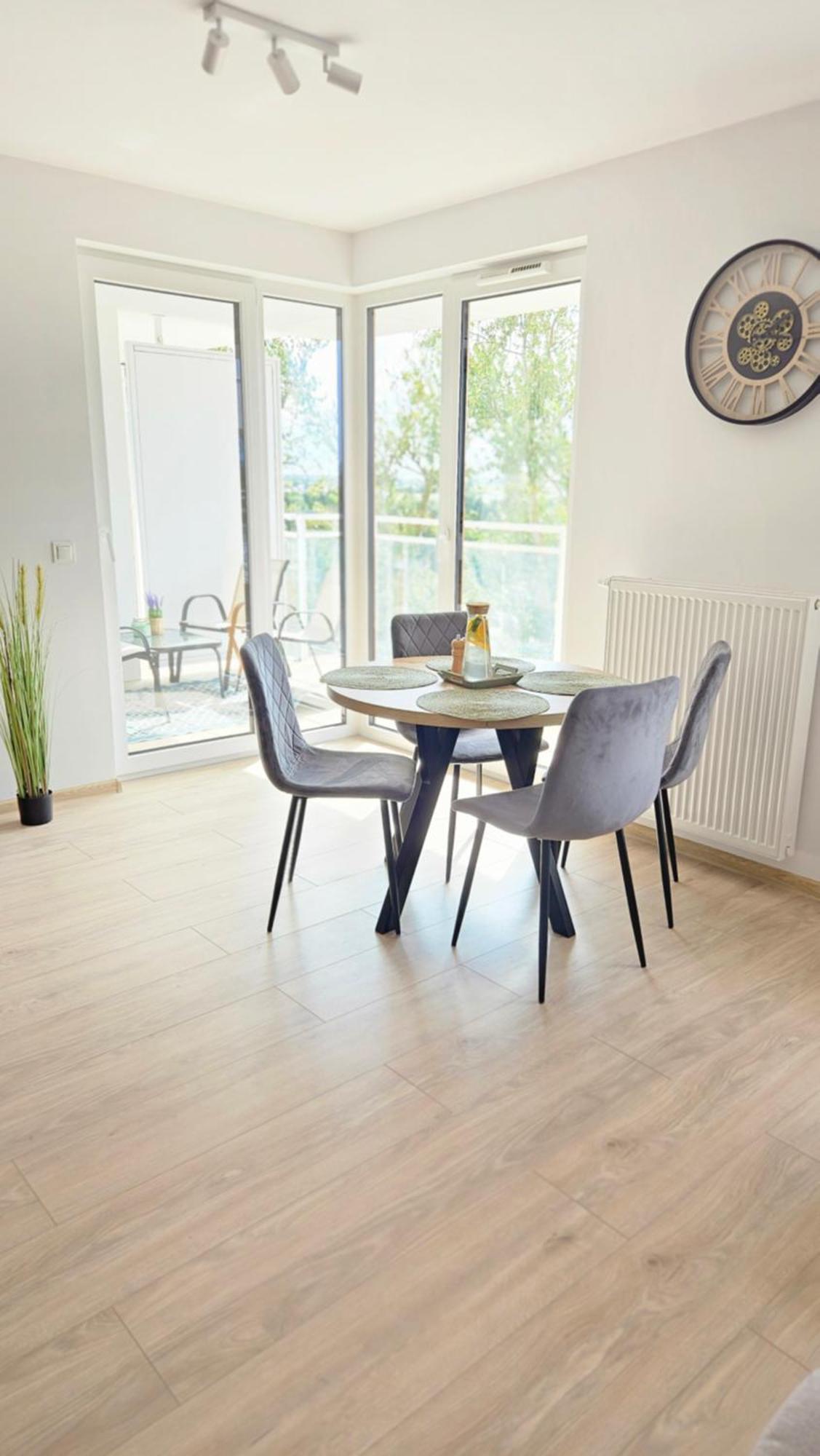 Harmonia Z Darmowym Parkingiem W Garazu Apartment Kolobrzeg