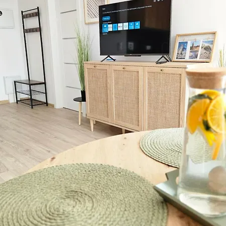 Apartament Harmonia Kolobrzeg Z Darmowym Parkingiem W Garazu Exterior photo